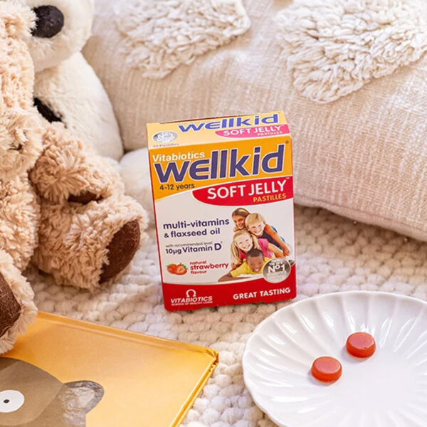 Витамины Vitabiotics Wellkid Soft Jelly Pastilles Strawberry